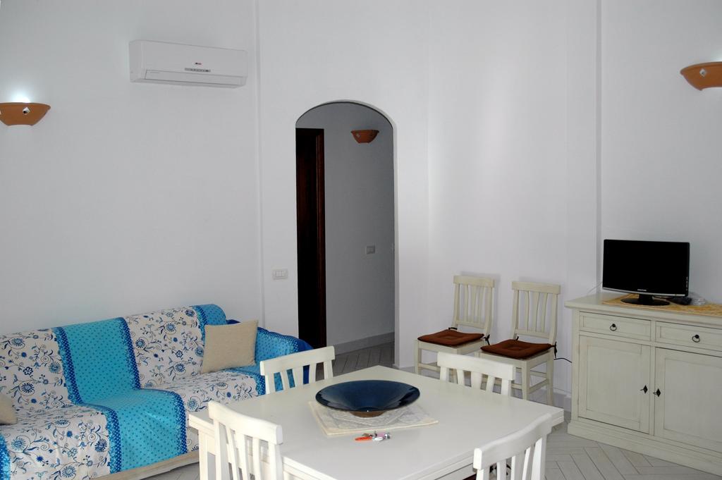 Holiday Homes Stella Marina San Teodoro  Kamer foto